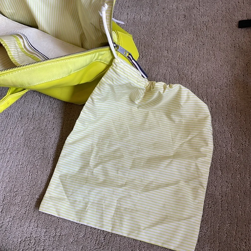 Lululemon Happy Hatha Hour Gym Bag - Picture 9 of 14